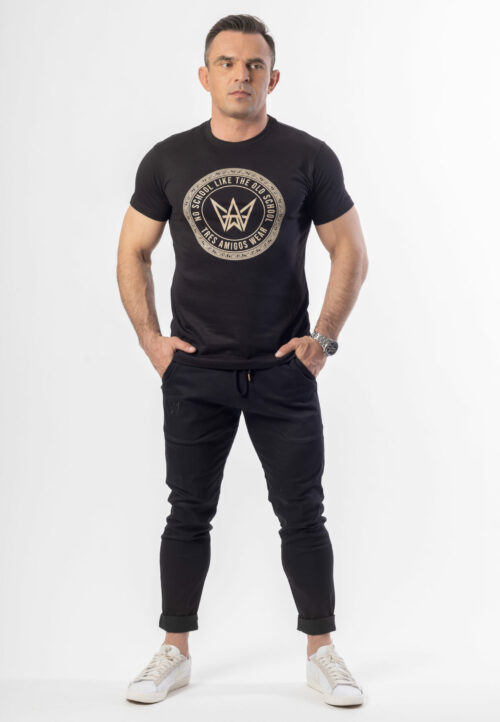 Koszulka Basic Slim Fit Classic z krótkim rękawem w kolorze czarnym z beżowym logo.