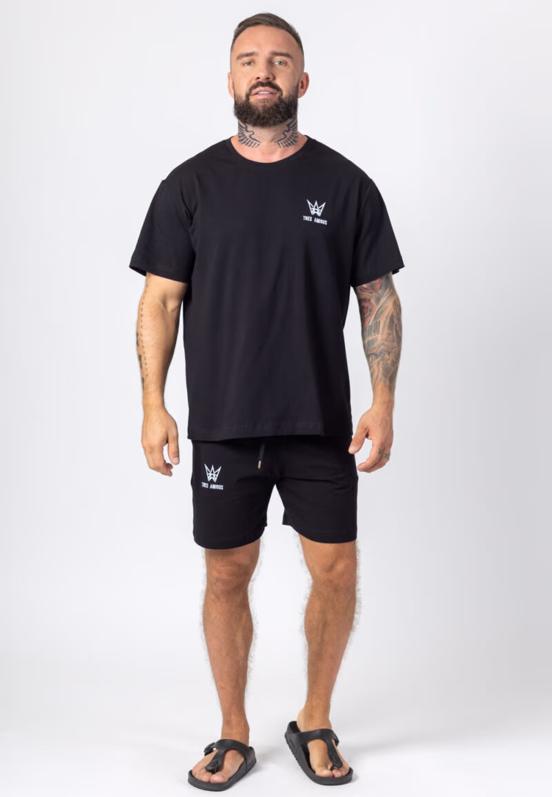 Koszulka i spodenki Oversize w kolorze czarnym z białą haftowaną koroną.