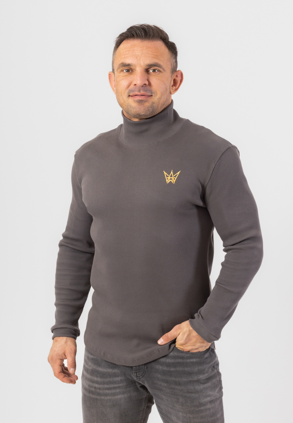 Golf z długim rękawem z bawełny prążkowanej w kolorze szarym ze złotą haftowaną koroną