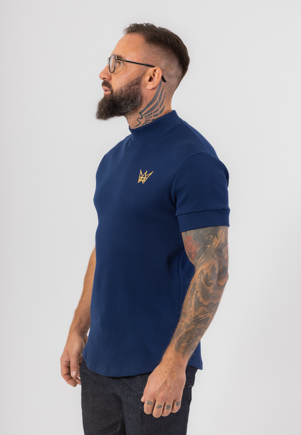 Golf z krótkim rękawem z bawełny prążkowanej w kolorze granatowym ze złotą haftowaną koroną