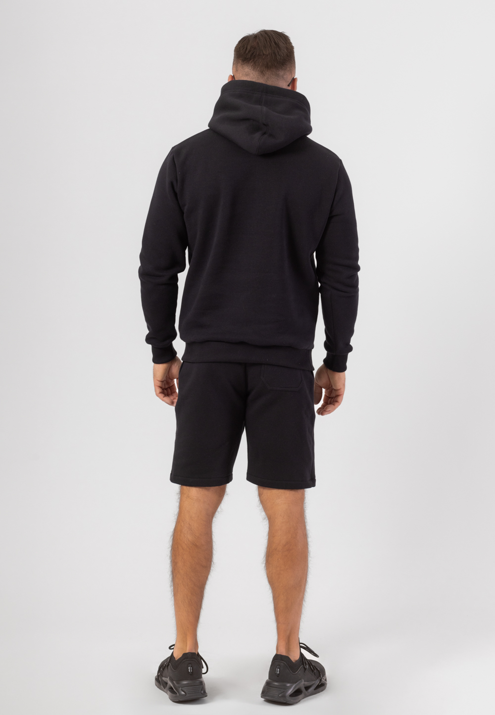 Gruba bawełniana bluza Grizzly z kapturem w kolorze czarnym i haftowaną koroną w kolorze złotym.