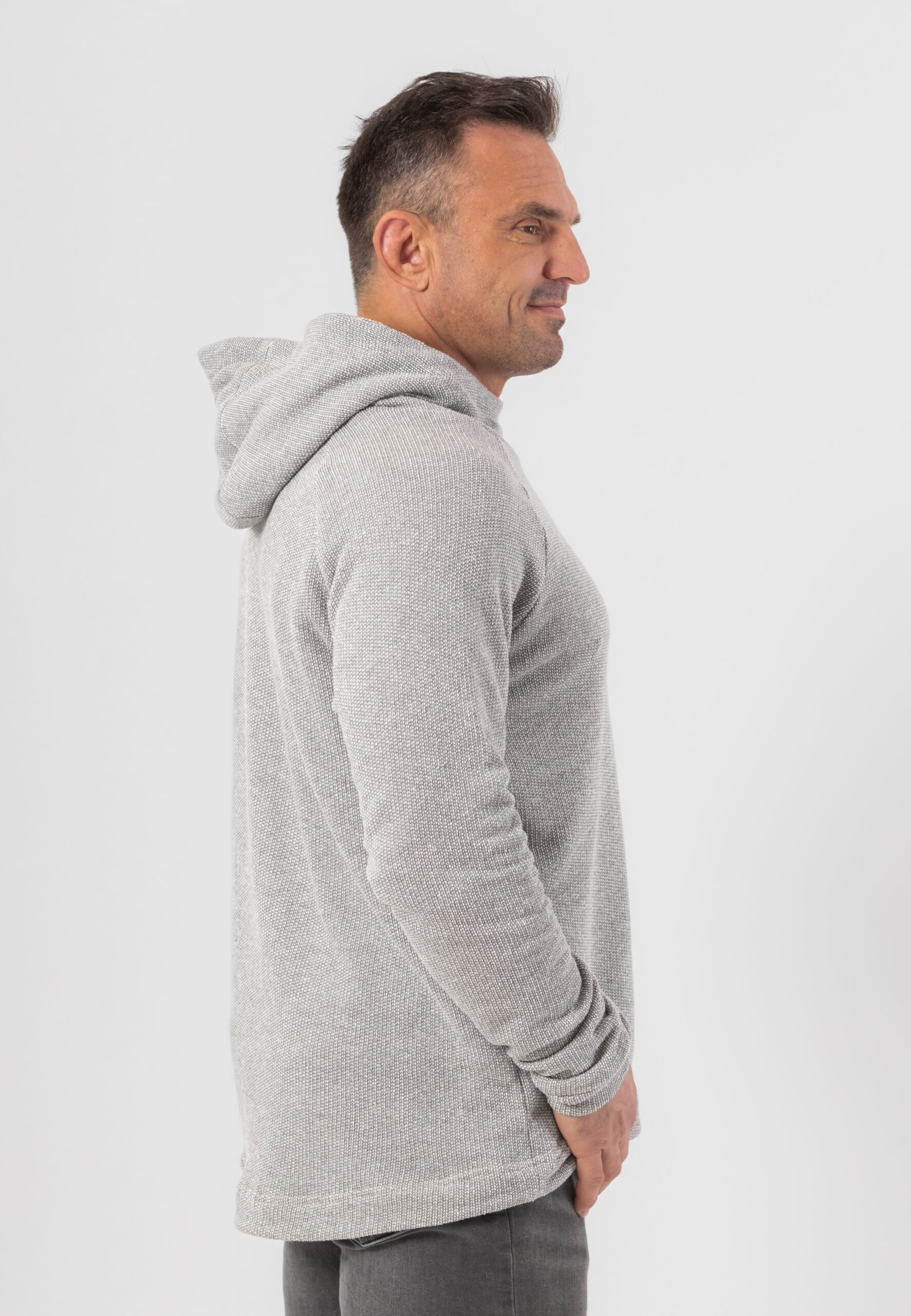 Bluza z kapturem w kolorze szarym ze srebrną haftowaną koroną.