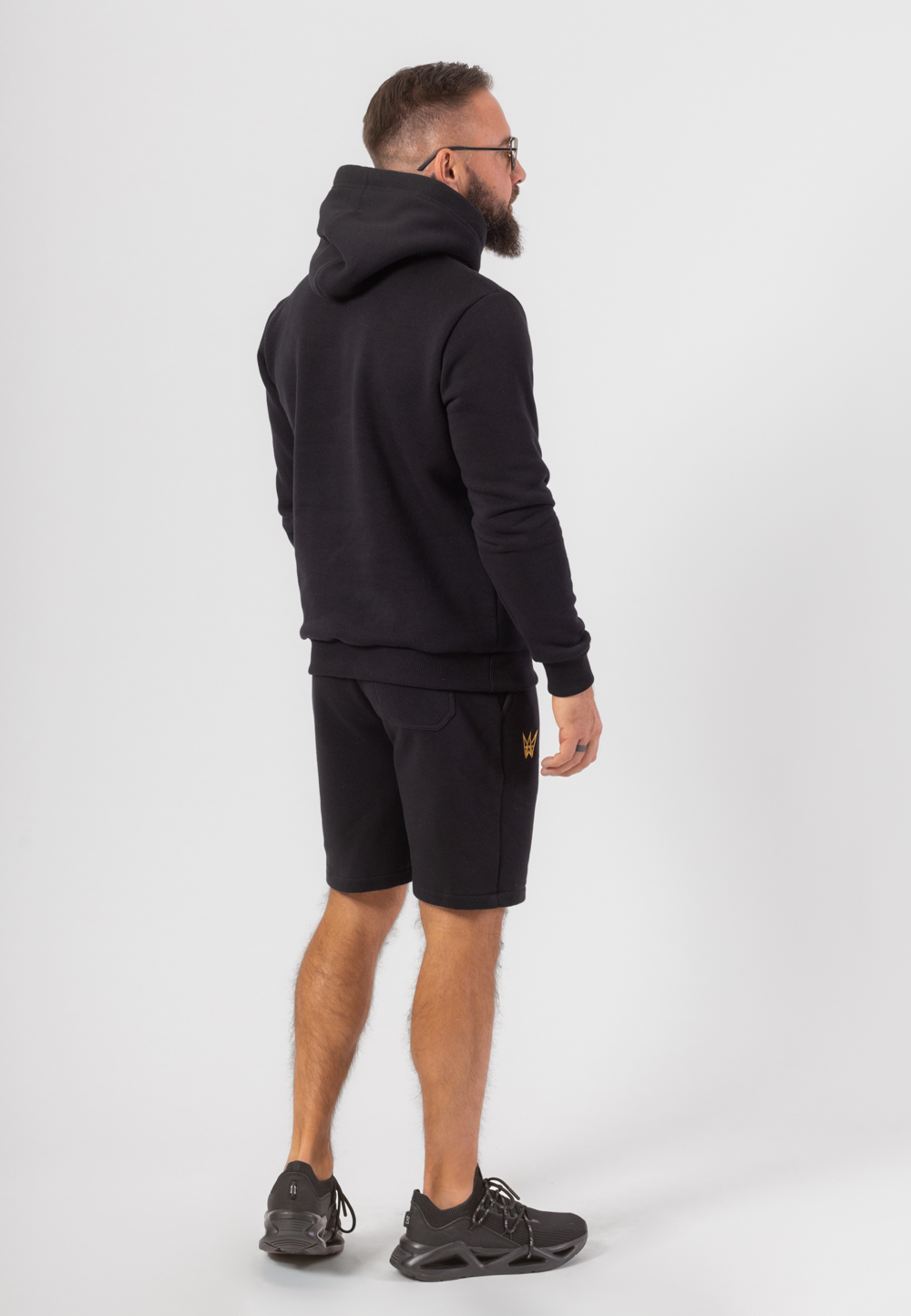 Krótkie spodenki bawełniane w kolorze czarnym ze złotą haftowaną koroną