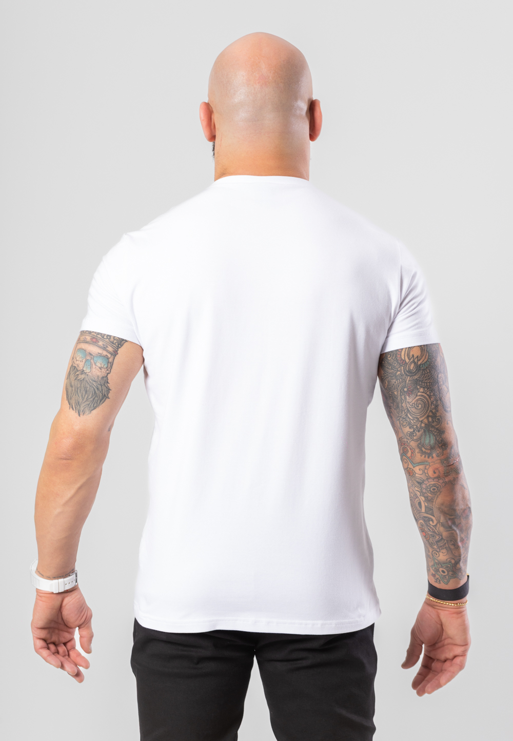 Koszulka Paco Slim z krótkim rękawem w kolorze białym z szarą drukowaną koroną.